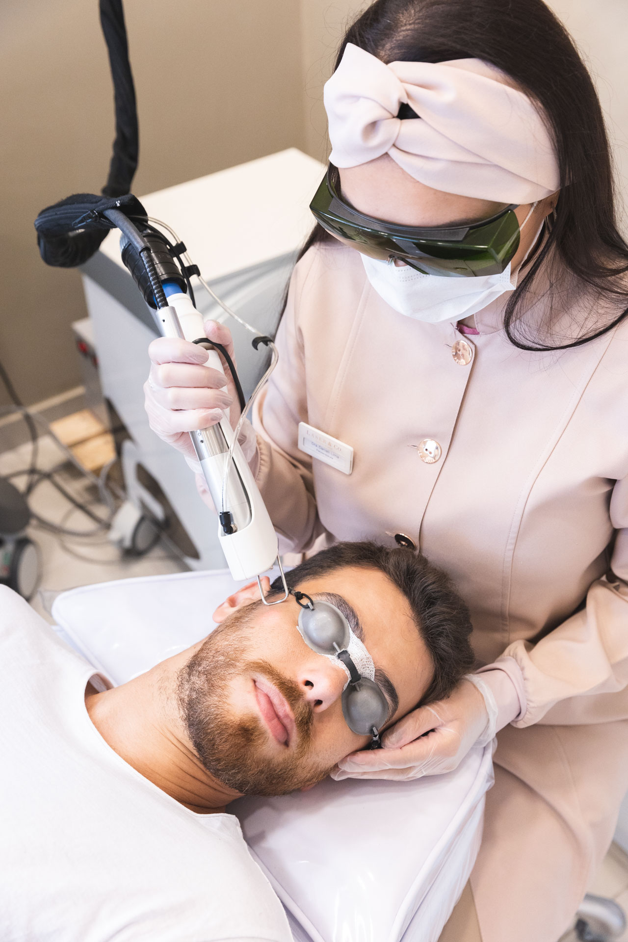 Depilação a laser de barba masculina